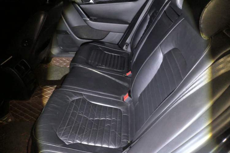 Used Volkswagen Magotan 2012 Revised 1.8TSI Luxury Version