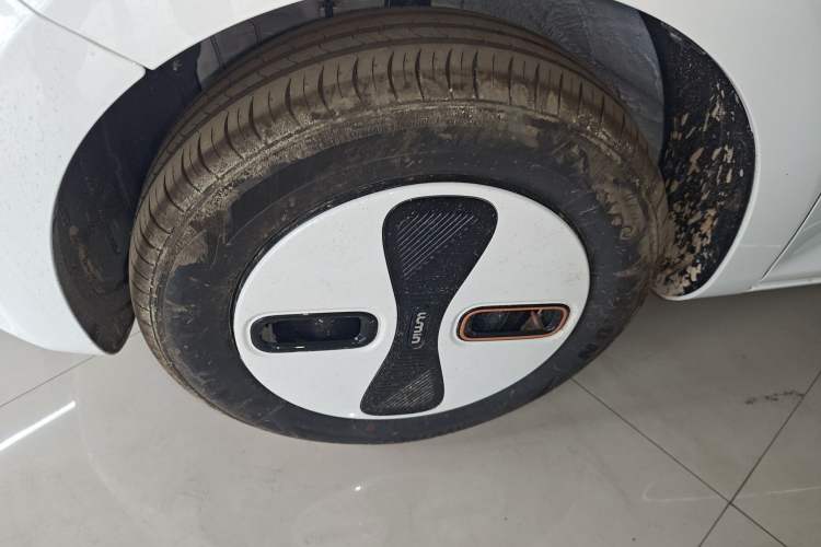 Used CHANGAN NEVO Lumin 2026 Model Treasure Edition 205km Passionate Beige Ningde Left Front Wheel Hub