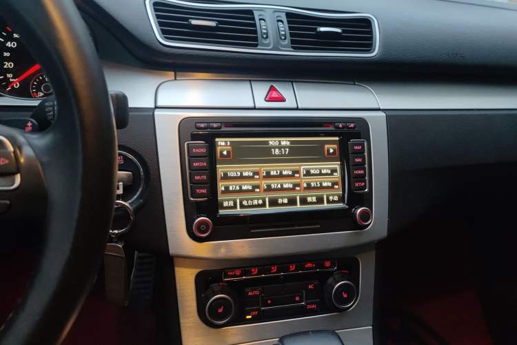 Used Volkswagen FAW-Volkswagen CC 2010 2.0 TSI Ultimate Edition Audio And AC Panel