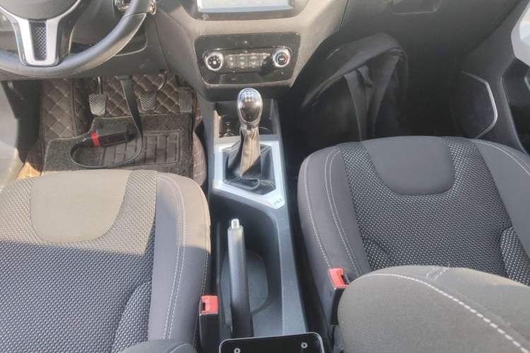 Used JAC Refine S2 2015 1.5L Manual Luxury Model