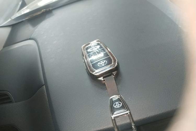 Used Toyota Sienna 2021 2.5L Hybrid Comfort Edition