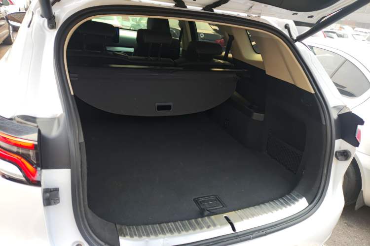 Used BYD Tang 2019 2.0T Automatic SmartConnect Luxury Version 5 Seats China VI Standard