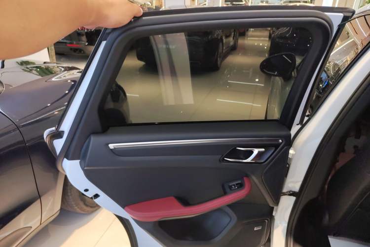 Used Porsche Macan 2023 Macan T 2.0T