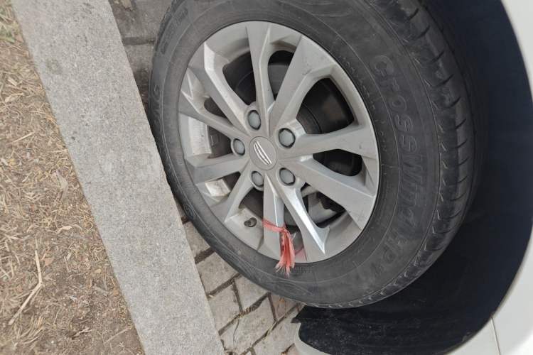 Used Geely Auto Emgrand 2021 UP 1.5L CVT Comfort Model Right Front Wheel Hub