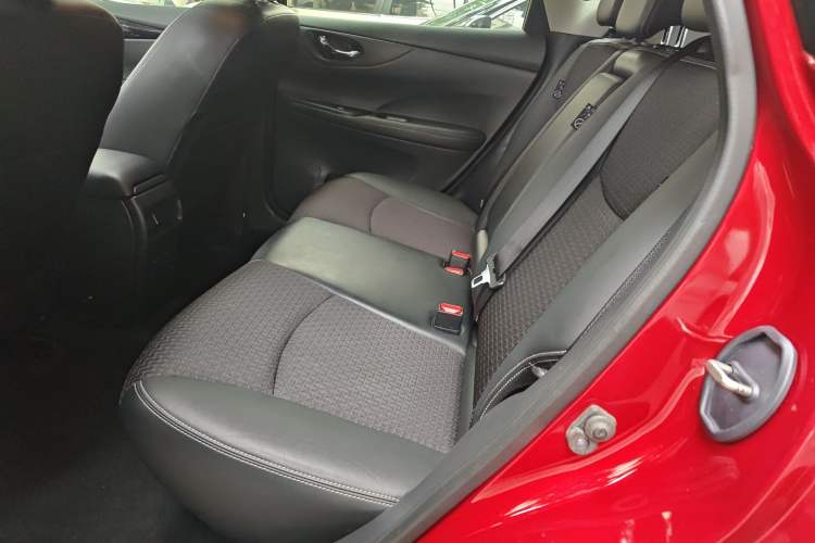 Used Nissan Tiida 2019 1.6L CVT Smart Drive Version China VI Standard Left Rear Seat