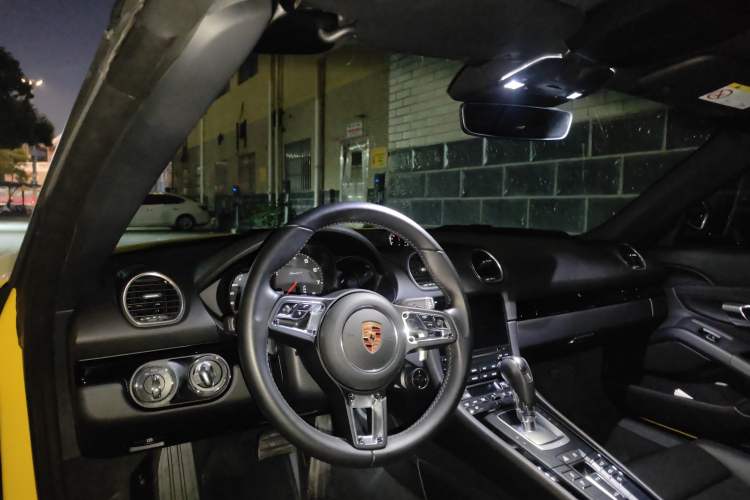 Used Porsche 718 2022 Boxster T 2.0T