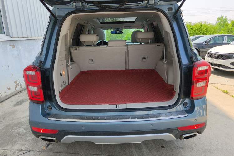 Used GAC Trumpchi GS8 2017 320T Two-Wheel Drive Luxury Smart Connectivity Version (7 Seats)
