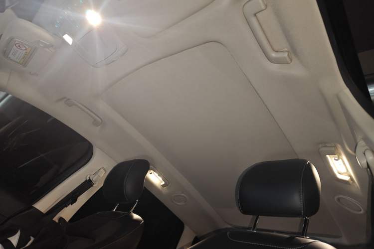 Used Ford Edge 2021 PLUS EcoBoost 245 Two-Wheel-Drive Titanium 7-Seater
