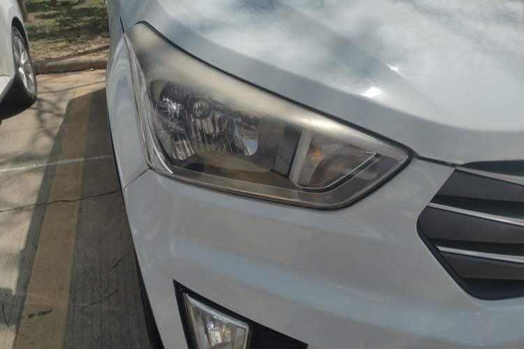 Used Hyundai ix25 2016 1.6T Dual-Clutch Two-Wheel Drive Smart GLS Model
