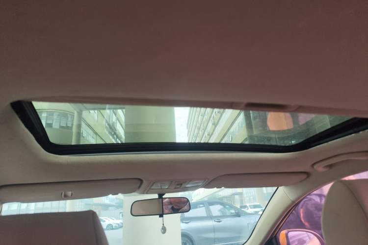 Used Hyundai Verna (older generation) 2010 Sedan 1.4L Automatic Luxury GLS Trim
