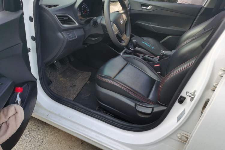 Used Hyundai Verna (new generation) 2016 1.4L Manual Cool Edition GLS