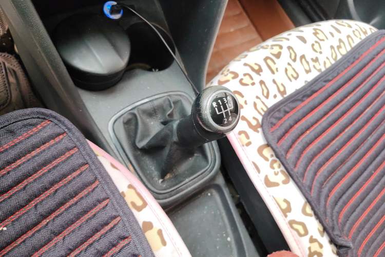 Used Volkswagen Polo 2011 1.4L Manual ZhiShang Edition Gear Lever