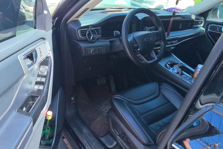 Used Ford Explorer 2023 EcoBoost 285 Four-Wheel Drive Stylish Plus Version 7 Seats
