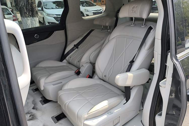 Used FORTHING Xinghai V9 2024 1.5TD 200km Chinese Knot Series Luxury Version