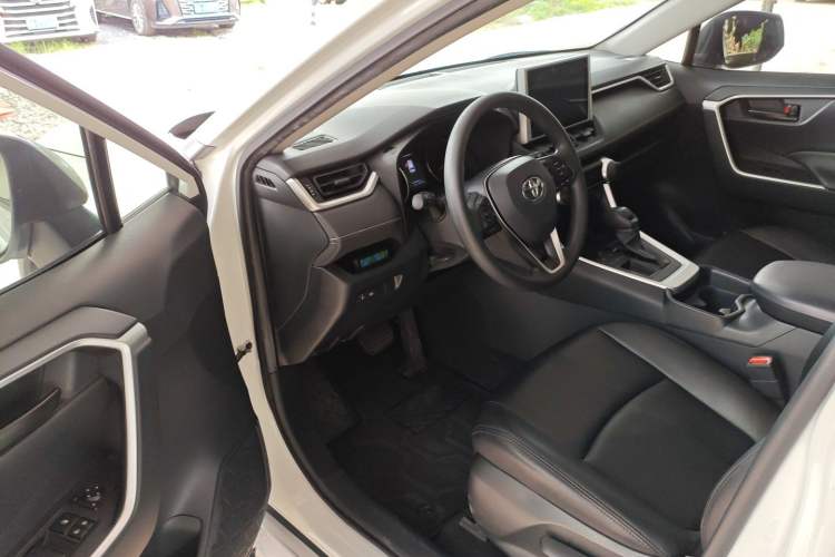 Used Toyota RAV4 2020 2.0L CVT Two-Wheel Drive Urban Edition