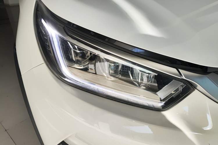 Used BYD Yuan Pro 2023 401KM Luxury Version Right Front Headlight