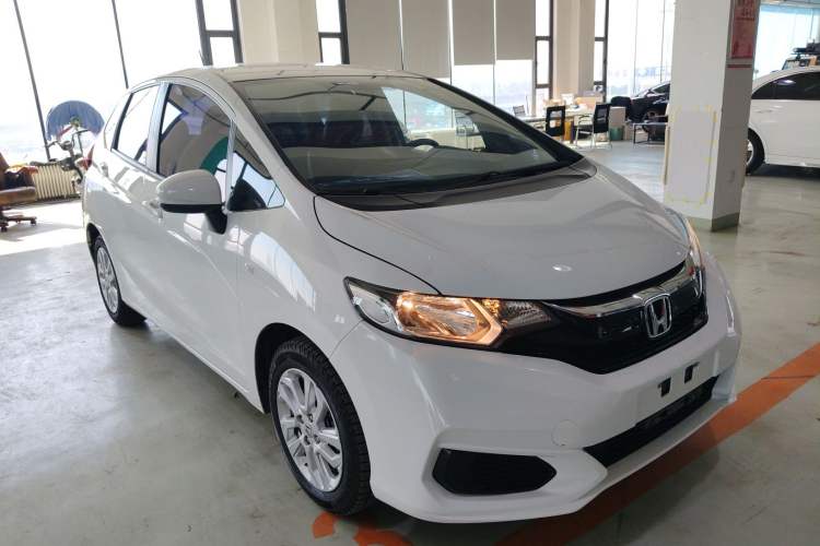 Used Honda Fit 2020 1.5L CVT Comfort Sunroof Version Front Right 45 Deg