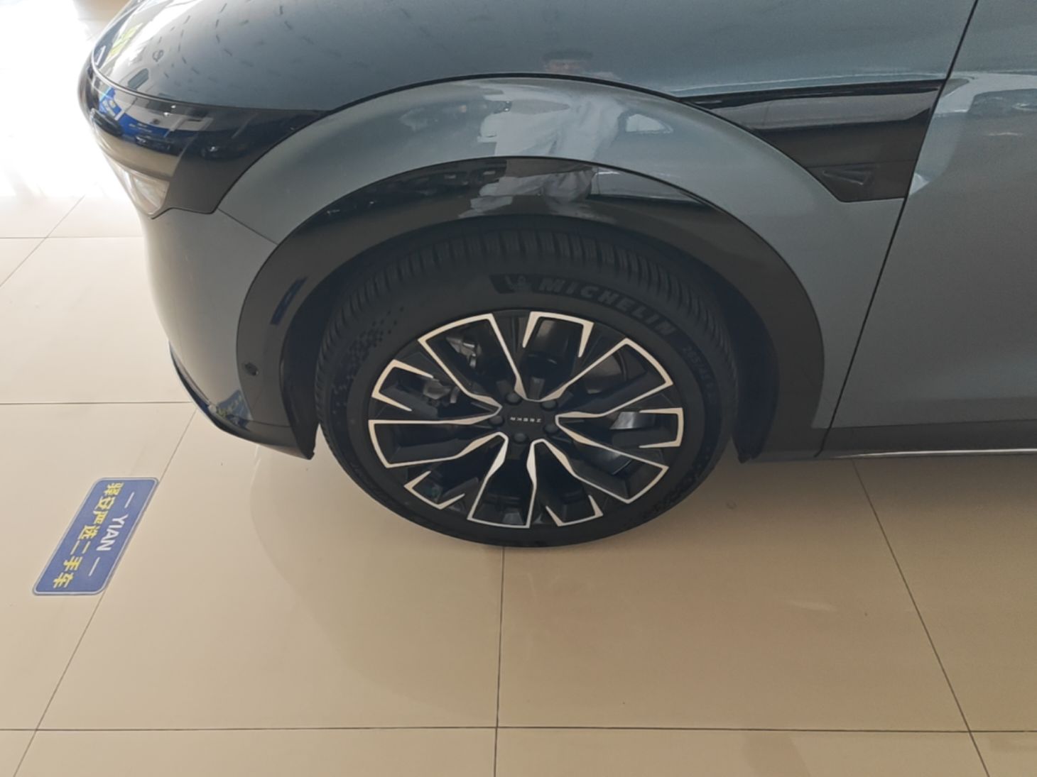 Zeekr 7X 2025 100 kWh Long-Range Rear-Wheel Drive with Intelligent Driving Features — снимка 10