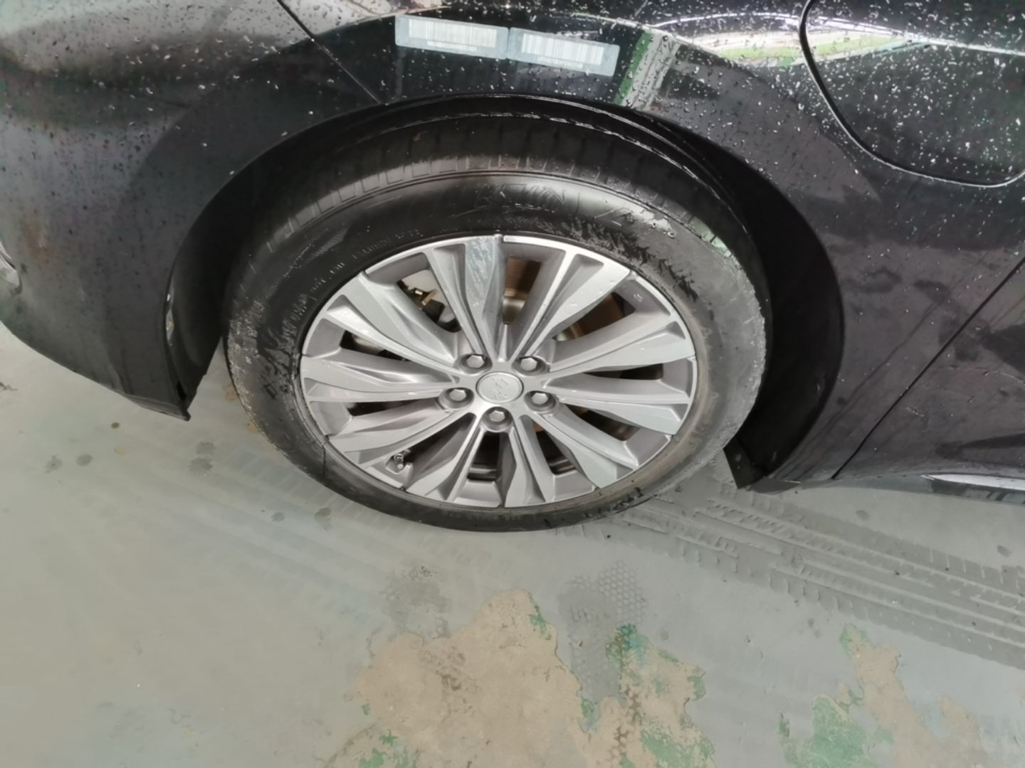 Hongqi E-QM5 2022 431 km Charge & Enjoy Edition — снимка 10