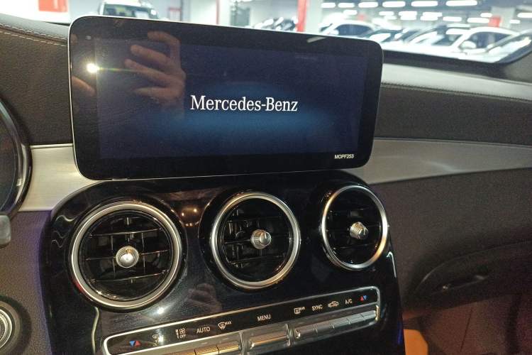 Used Mercedes-Benz GLC Coupe 2020 GLC 260 4MATIC Coupe SUV
