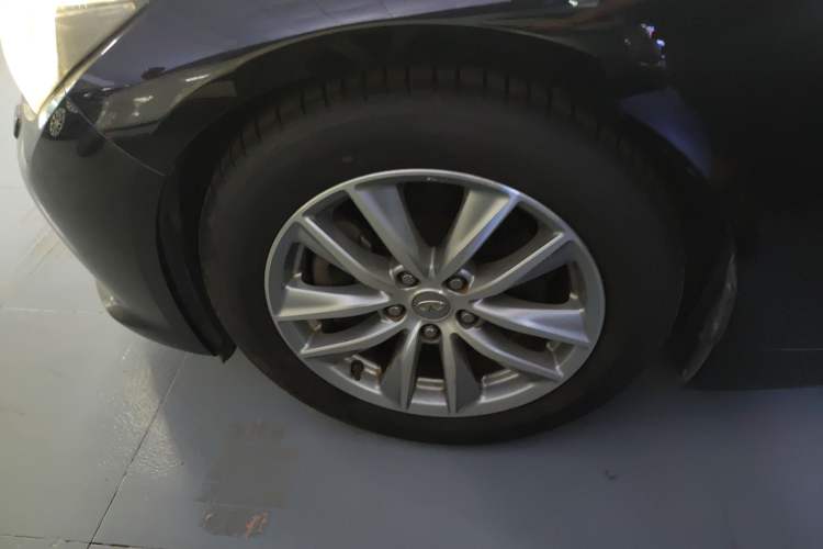 Used Infiniti Q50 2014 3.7L Comfort Edition Exterior 7