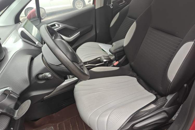 Used Peugeot 2008 2014 1.6L Manual Trend Edition