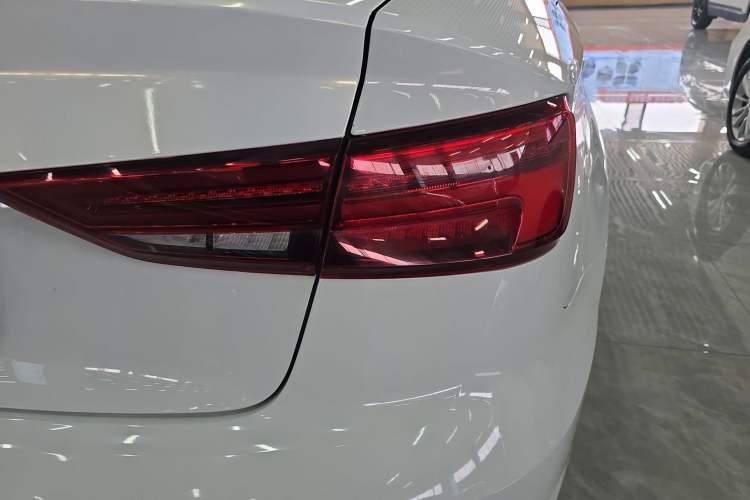Used Audi A3 2020 Limousine 35 TFSI Fashion Edition China VI Emission Standard Right Rear Taillight