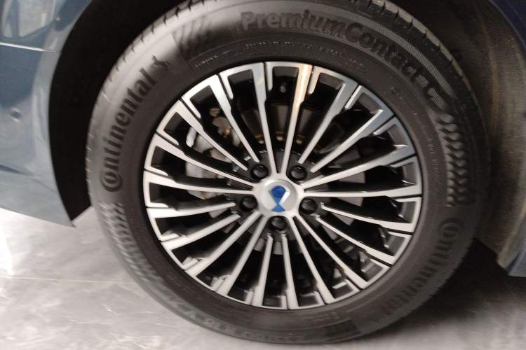 Used Denza D9 2024 DM-i 980 Four-Wheel Drive Flagship Model