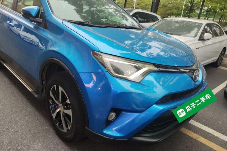 Used Toyota RAV4 2016 2.0L CVT Two-Wheel Drive Urban Edition China V Standard