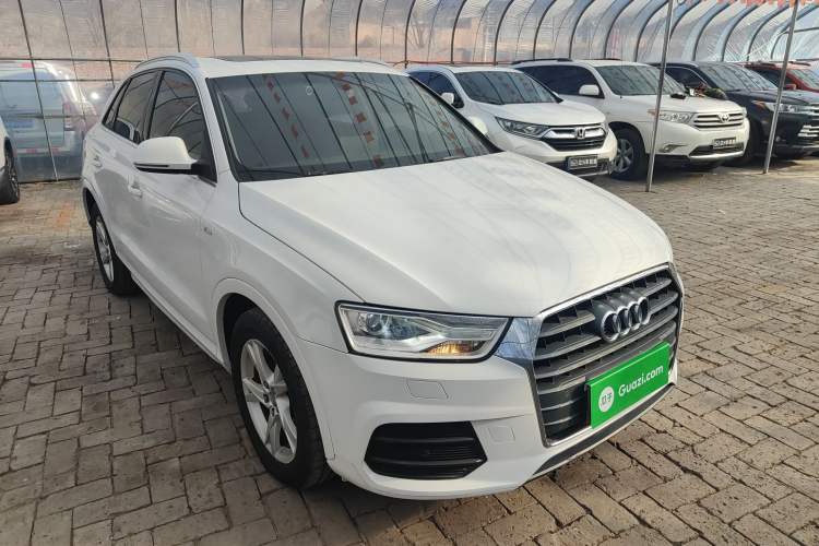 Used Audi Q3 2017 35 TFSI Fashion Model
