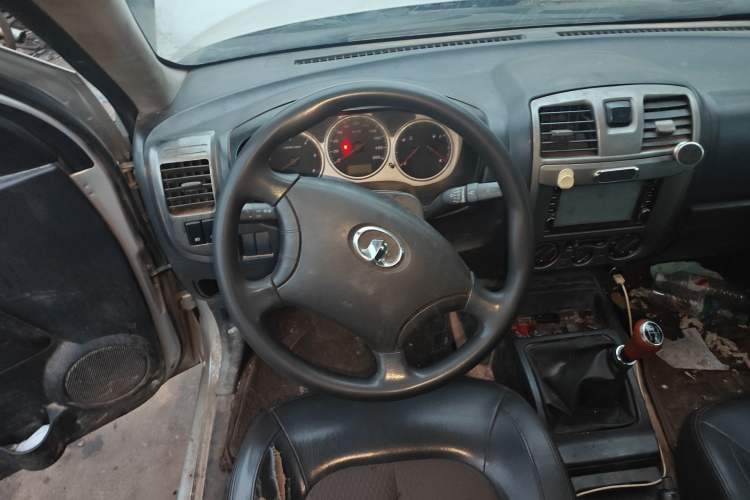 Used Great Wall Wingle 5 2016 2.8T Two-Wheel-Drive Entry-Level GW2.8TC Big Double-Cab GW2.8TC