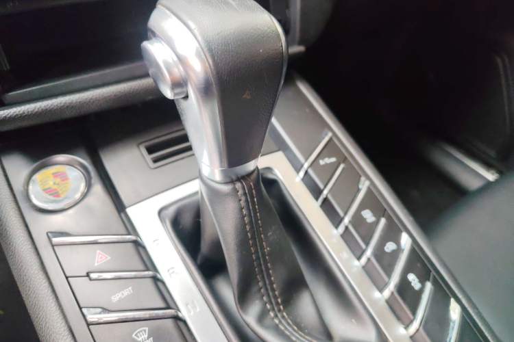 Used Zotye SR9 2017 2.0T Automatic Ultimate Road Edition