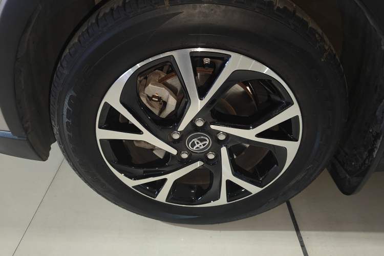 Used Toyota C-HR 2020 2.0L Leading Edition
