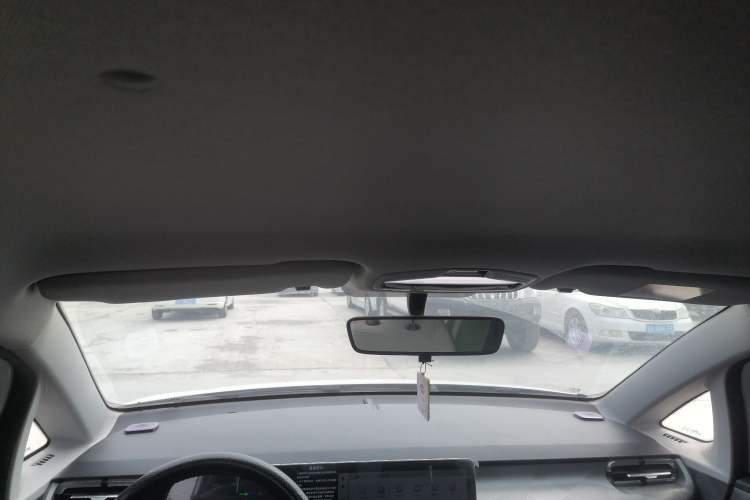 Used Geometry E Firefly 2024 301km Flowing Light
