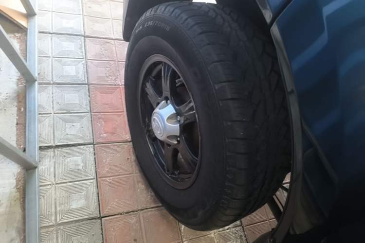 Used Haval H5 Classic 2013 ZhiZun Edition Green Silence 2.0T Manual 4x4 Progressive Model
