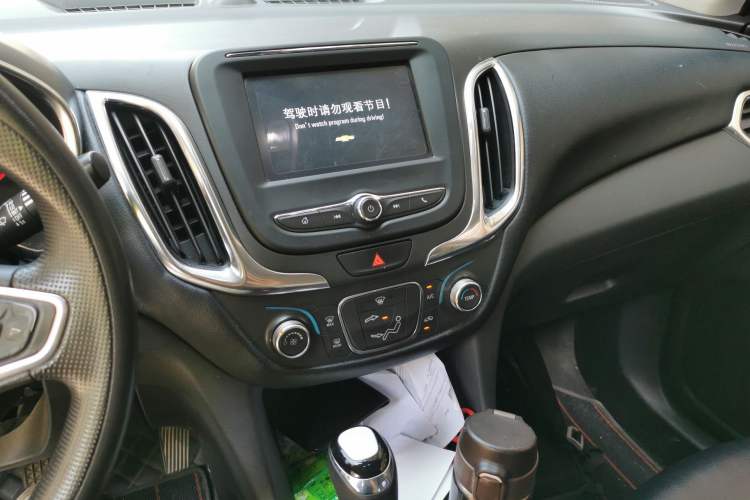 Used Chevrolet Equinox 2019 535T Automatic Lingjie Edition China VI Standard Audio And AC Panel