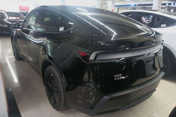 Used Tesla Model Y 2026 Rear-Drive Model