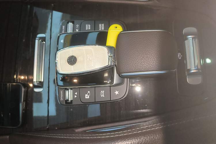 Used Mercedes-Benz GLE 2021 GLE 350 4MATIC Stylish Model Vehicle Key