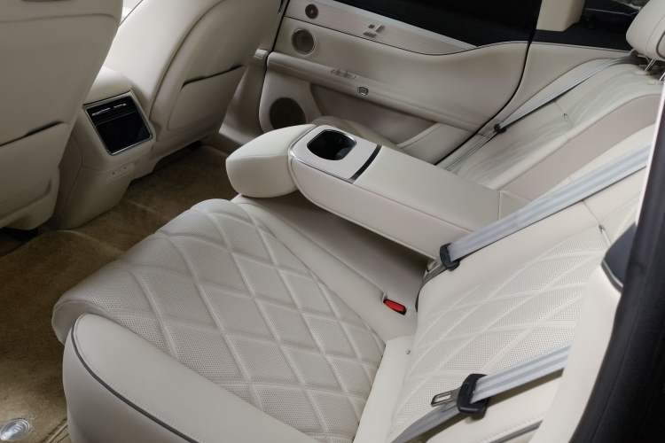 Used Hima Stelato S9 2026 Model, Range-Extended Max Rear-Drive 37kWh
