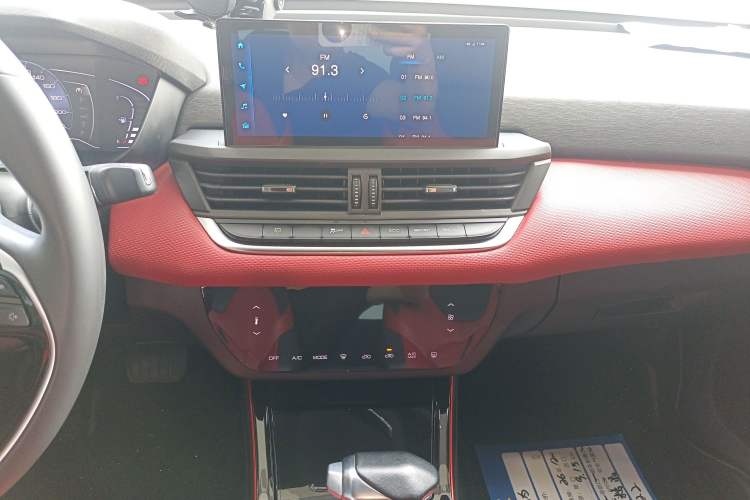 Used Dongfeng Aeolus Yixuan 2021 230T Automatic Zuiying Knight Edition Audio And AC Panel