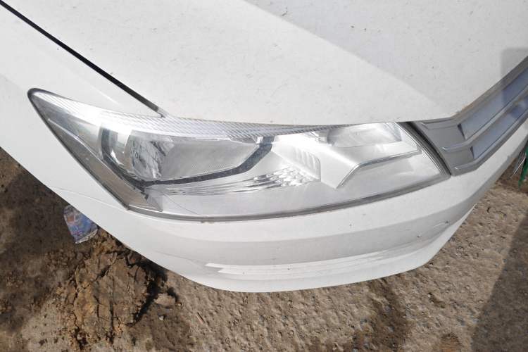 Used Volkswagen Santana 2015 1.6L Manual Fashion Edition
