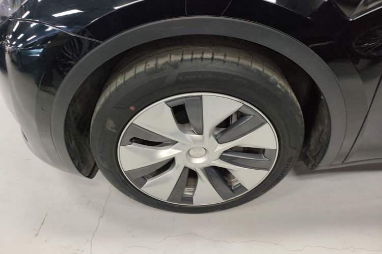 Used Tesla Model Y 2022 Rear-Wheel-Drive Version
