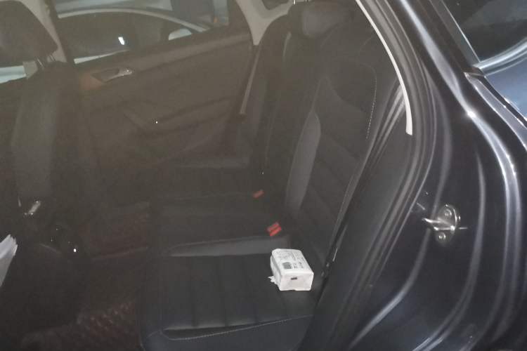 Used Volkswagen Tharu 2022 280TSI Two-Wheel-Drive Luxury Edition Left Rear Seat