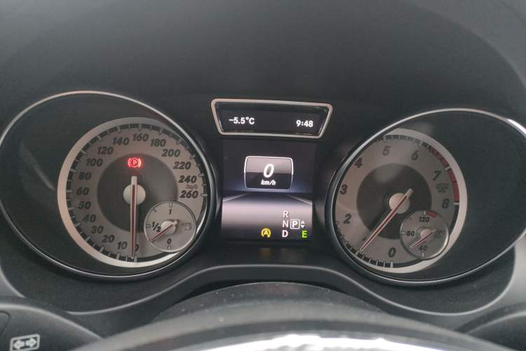 Used Mercedes-Benz GLA 2015 GLA 200 Fashion Model