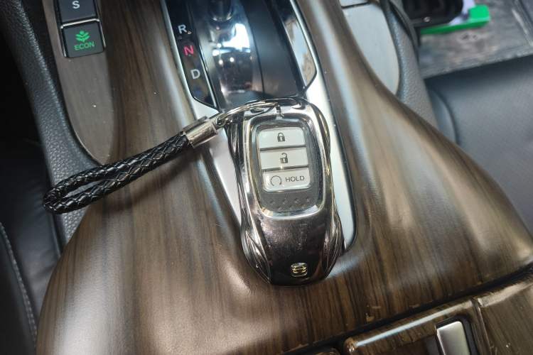 Used Honda Avancier 2017 240TURBO Two-Wheel Drive Elite Edition
