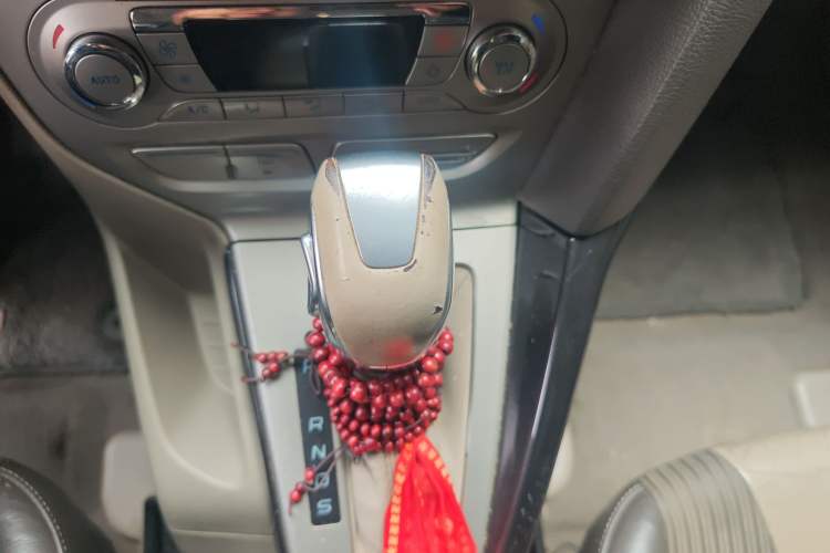 Used Ford Focus 2012 Sedan 1.6L Automatic Fashion Edition