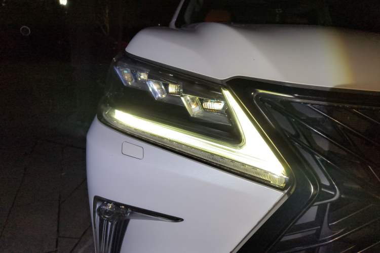 Used Lexus LX 2019 570 Peak Special Edition
