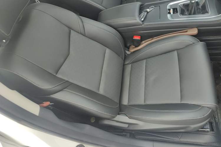 Used Changan Eado 2019 High-Energy Edition 1.6L GDI Manual Pioneer Model China VI Standard