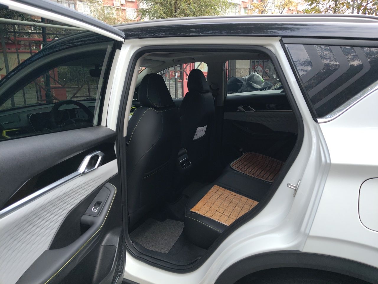 Geely Auto Coolray 2022 Bin Yue COOL 1.5TD DCT Hot Engine Edition — снимка 17