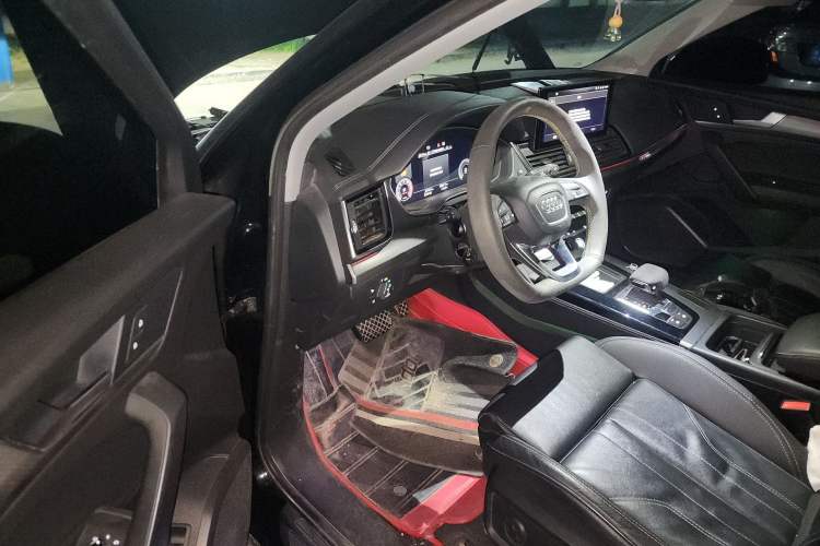 Used Audi Q5L 2022 40T Luxury Dynamic Model Driver Seat